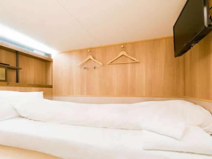 Cabin Inn Kyoto Sanjo Kawaramachi Zewnętrze zdjęcie
