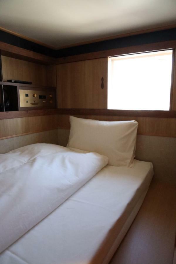Cabin Inn Kyoto Sanjo Kawaramachi Zewnętrze zdjęcie